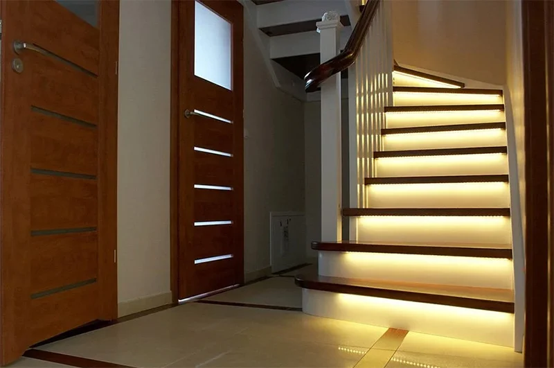 Đèn Led Cảm Ứng Cầu Thang