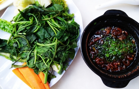 Rau rừng chấm kho quyẹt