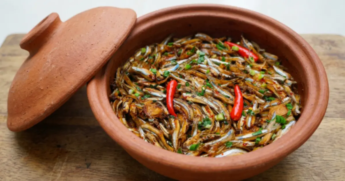cá cơm kho keo