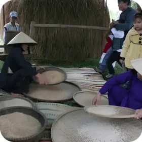 Cửa hàng gạo xưa